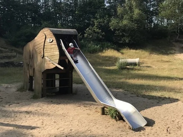 Speelplaats-Ordelmanskoele-op-1-minuut-lopen-van-huisjeneede-huisjeneede