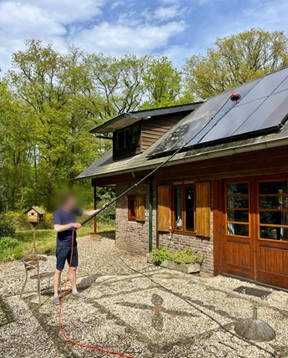 zonnepanelen-schoonmaak-2medium